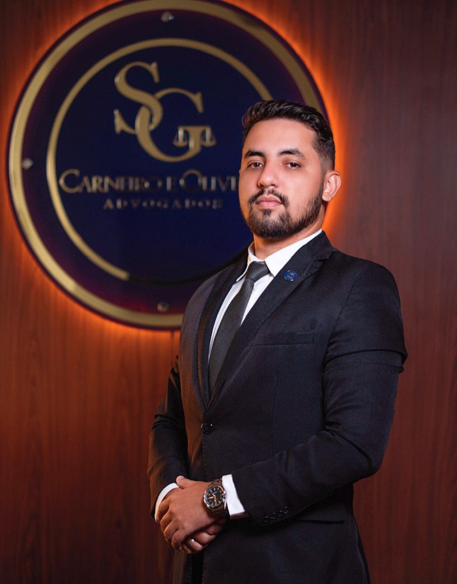 Dr. Gustavo Oliveira